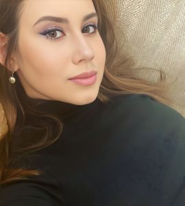 Chloe Lamb (Actor) Age, Biography, Ethnicity, Wiki, Photos, Boyfriend and More