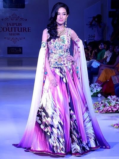 Amrita Rao ramp walk at Jaipur Couture Show Season 2 1