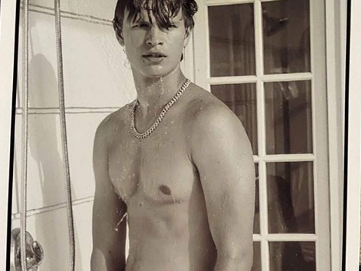 Ansel Elgort strips down to raise funds for COVID-19 warriors, raises over  USD 200,000 despite Instagram pulling down pic over no-nudity policy |  English Movie News - Times of India